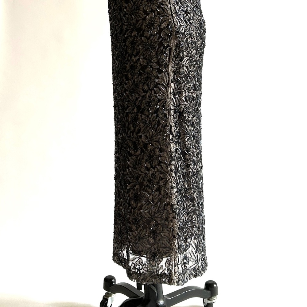 1990s Alexander McQueen Grey and Black Beaded Lace Midi Dress - Picture 5 of 10